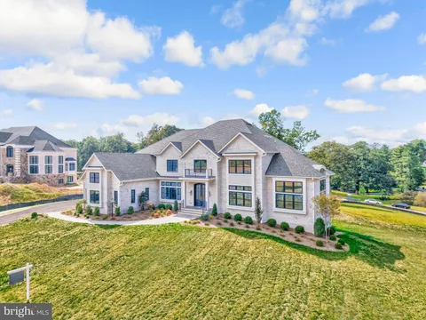 390 Still Pond Run, Great Falls, VA MLS: VAFX2240638