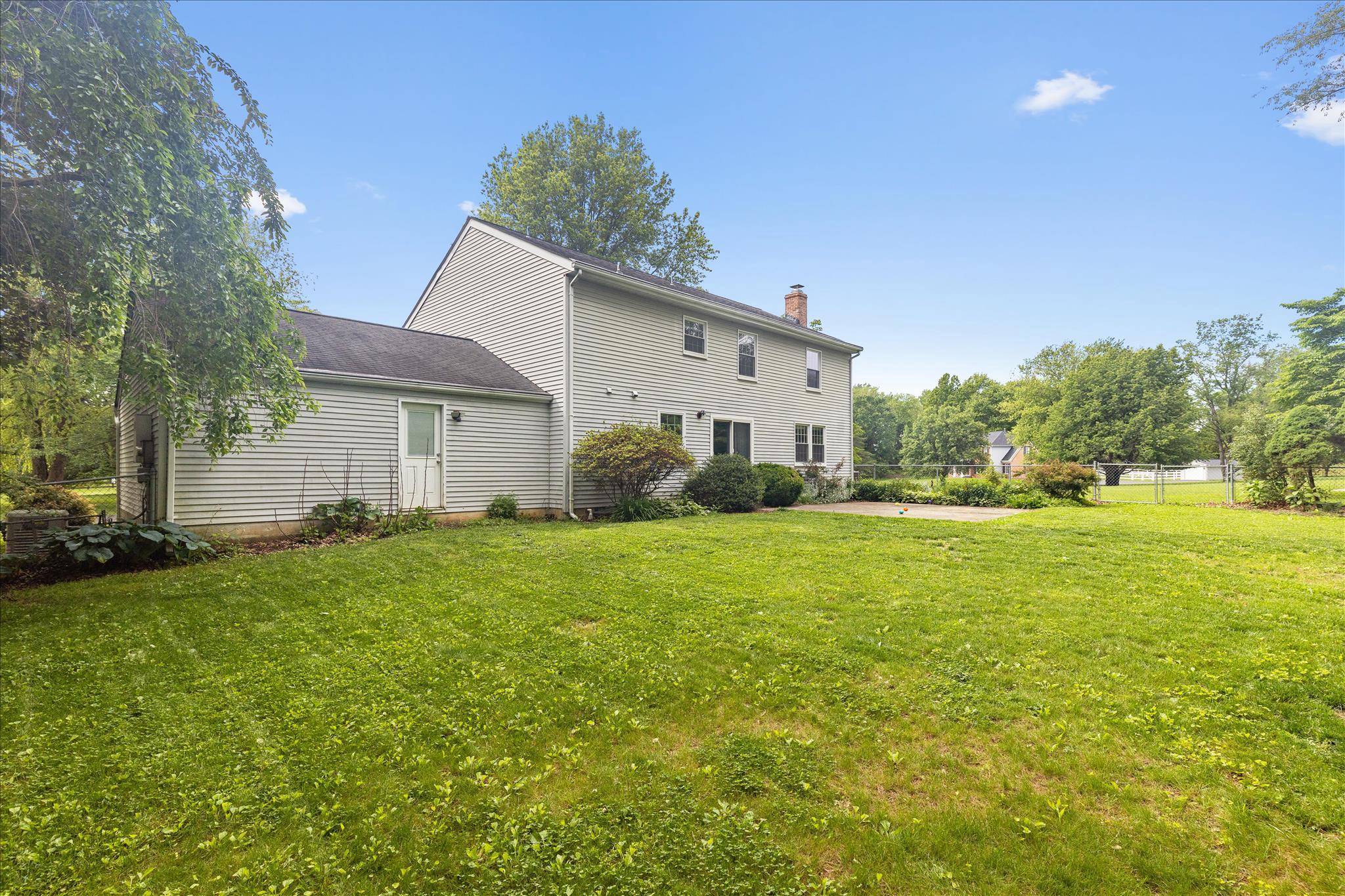 FOXLAIR ACRES - Residential