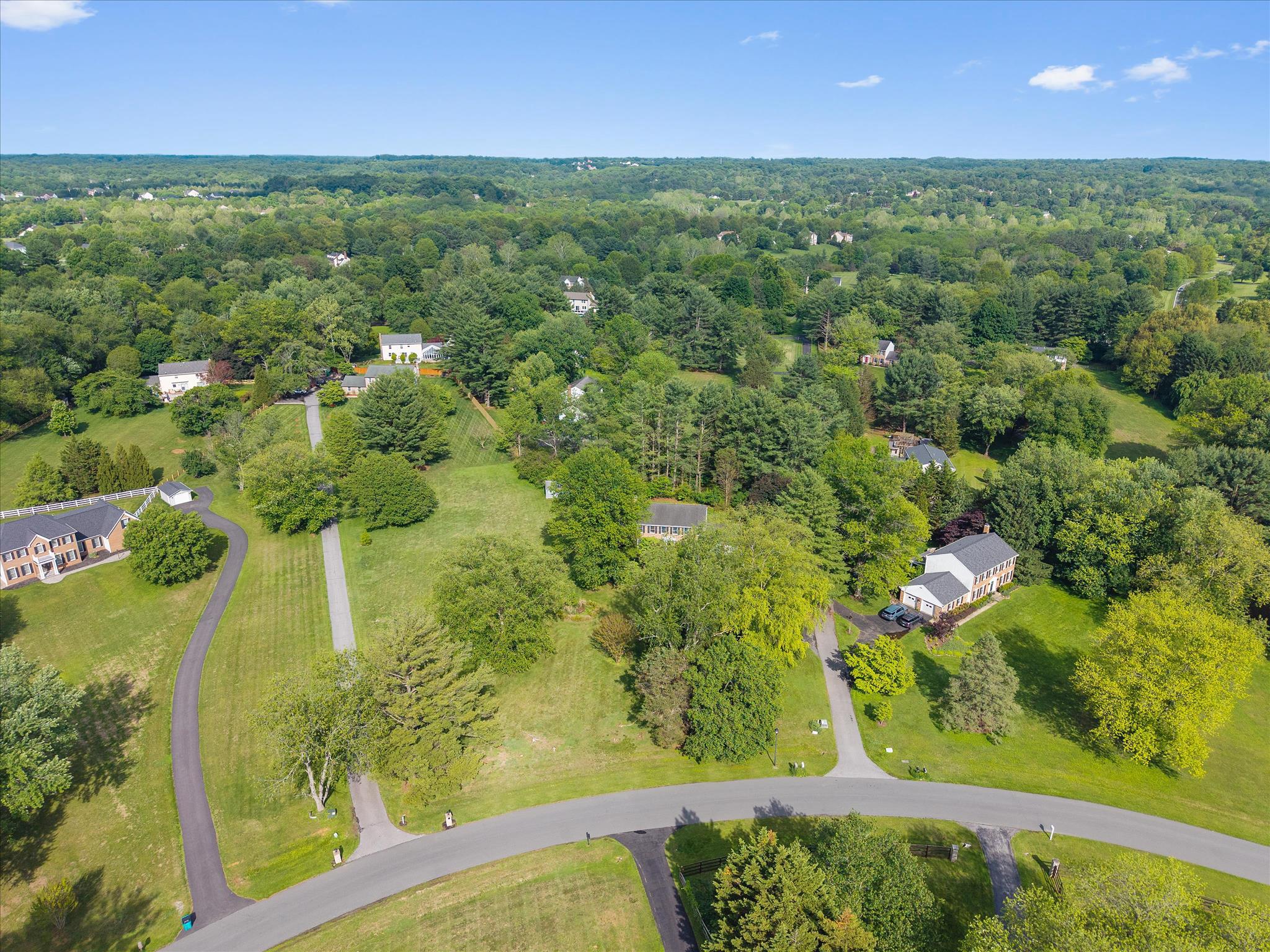 FOXLAIR ACRES - Residential