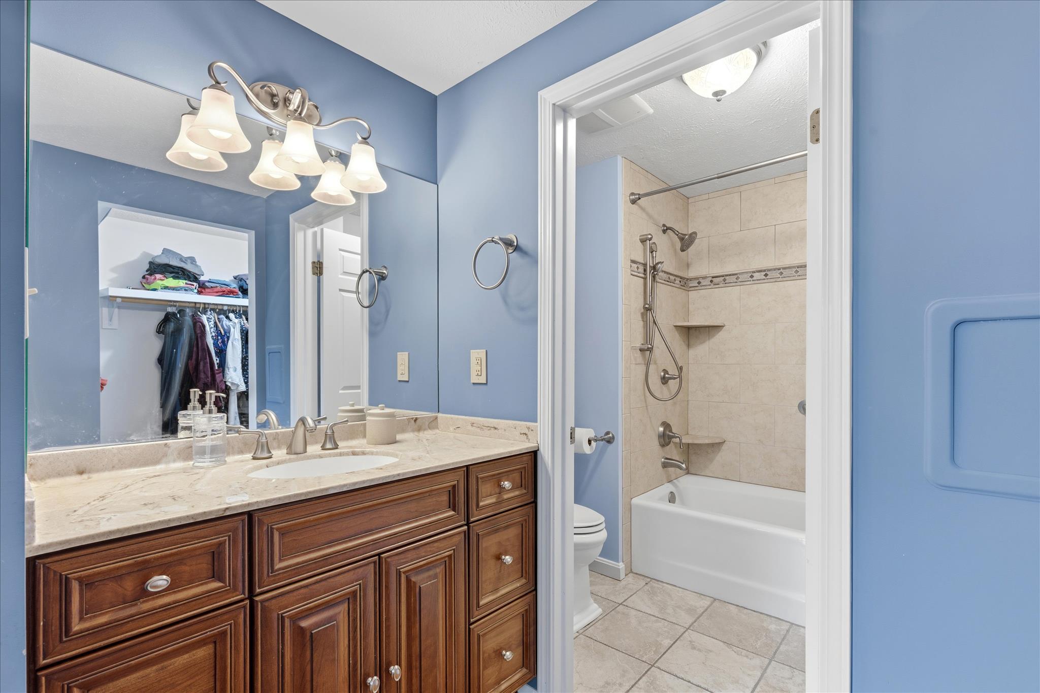 FOXLAIR ACRES - Residential