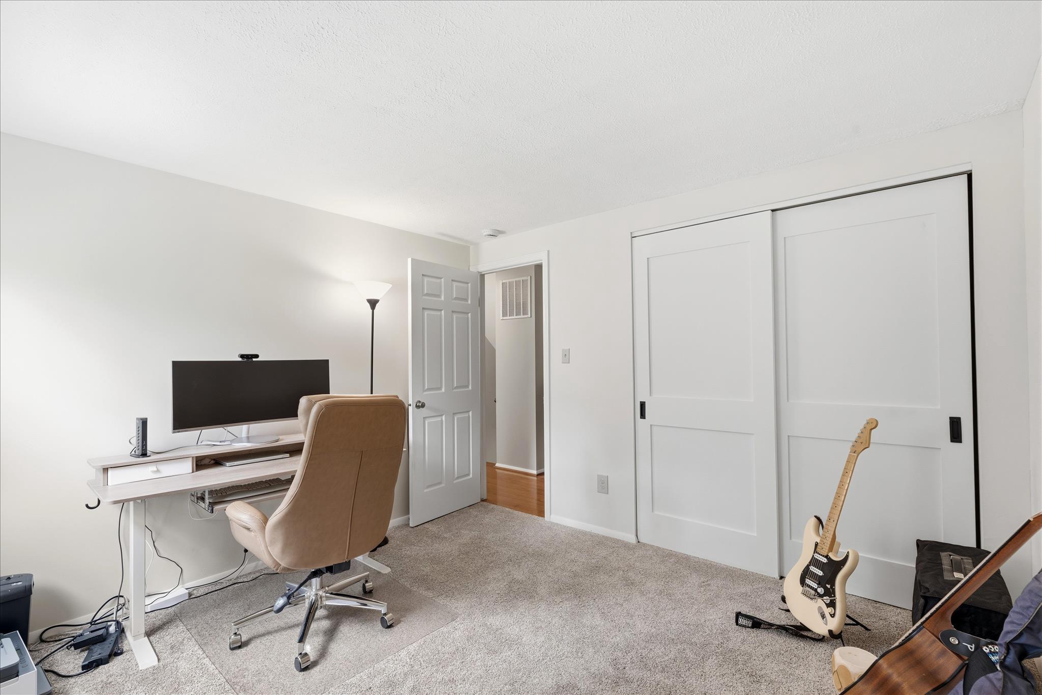 FOXLAIR ACRES - Residential