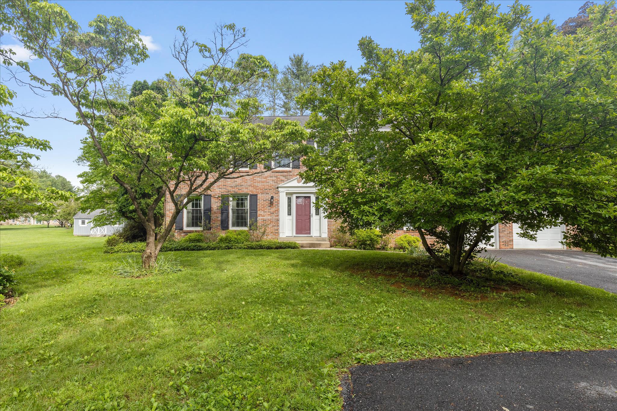 FOXLAIR ACRES - Residential