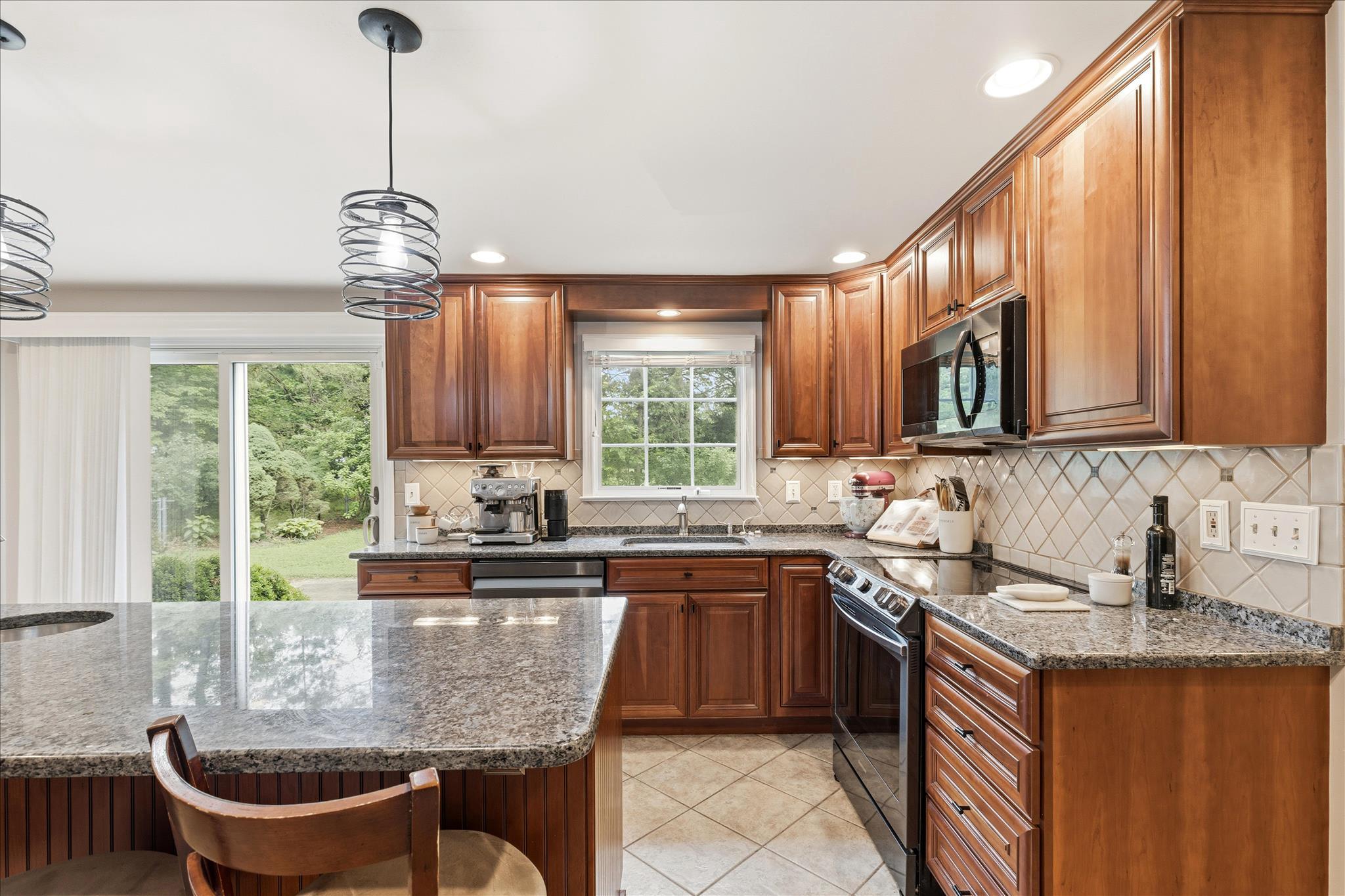 FOXLAIR ACRES - Residential