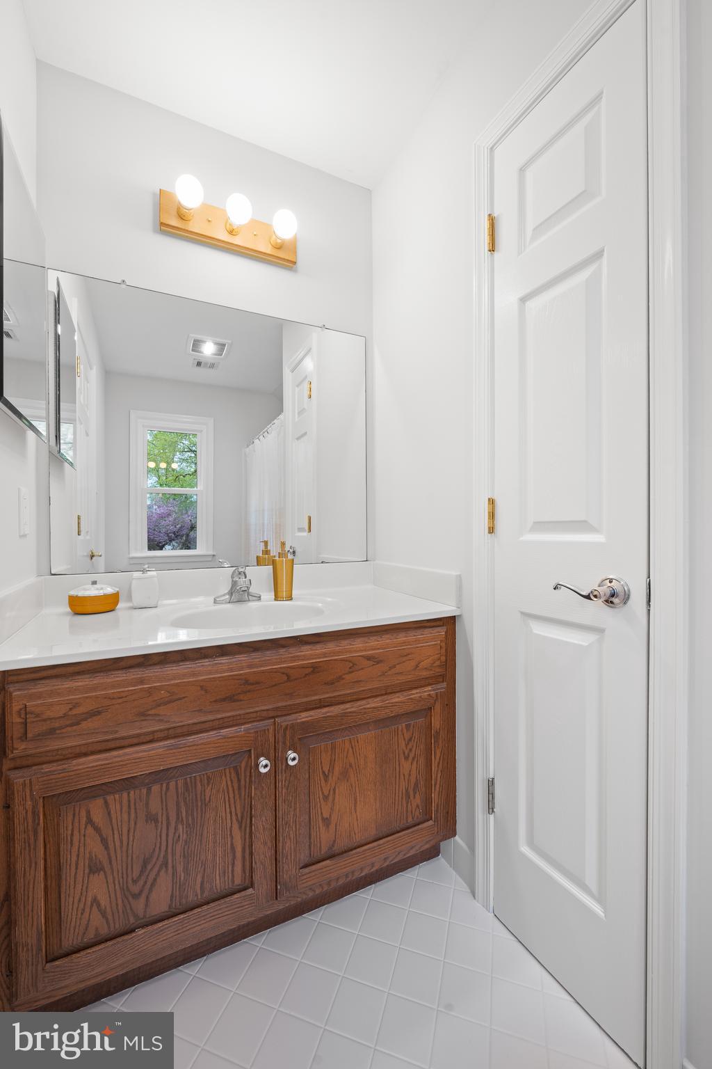 WHITEHORSE - Residential