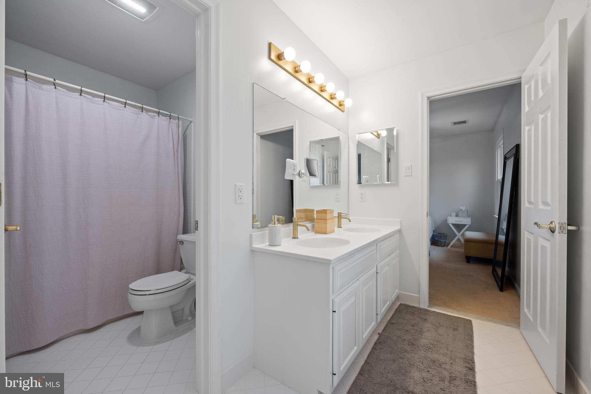 WHITEHORSE - Residential