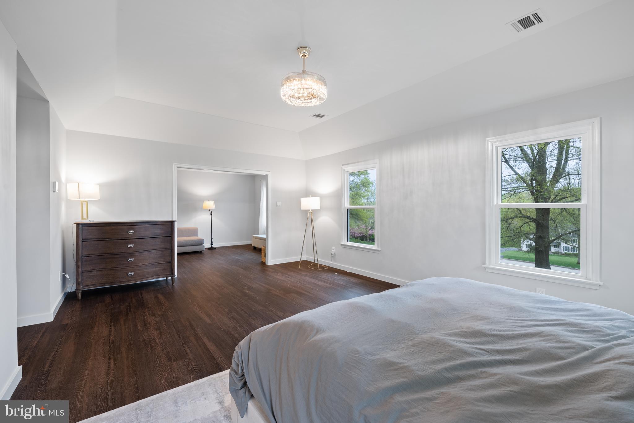 WHITEHORSE - Residential