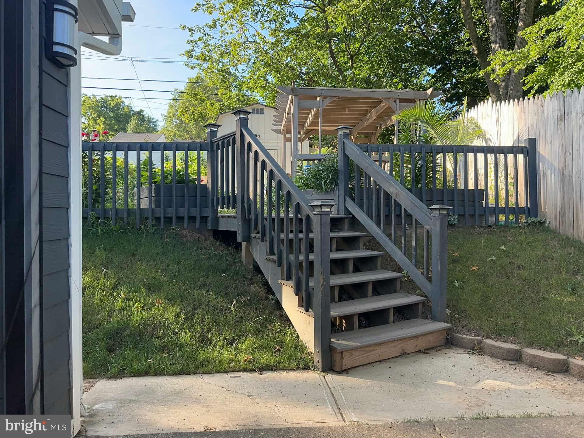 OXFORD VALLEY - Residential