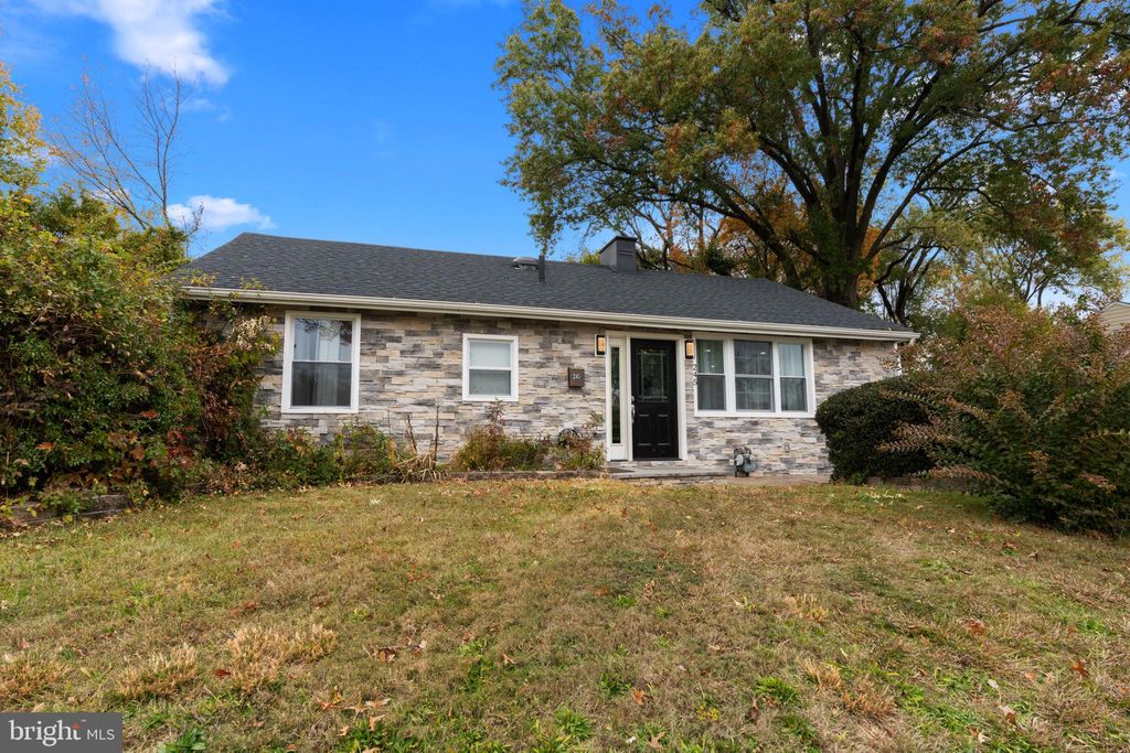 Photo of 245 Trenton Road, FAIRLESS HILLS, PA 19030 (MLS # PABU2108658)