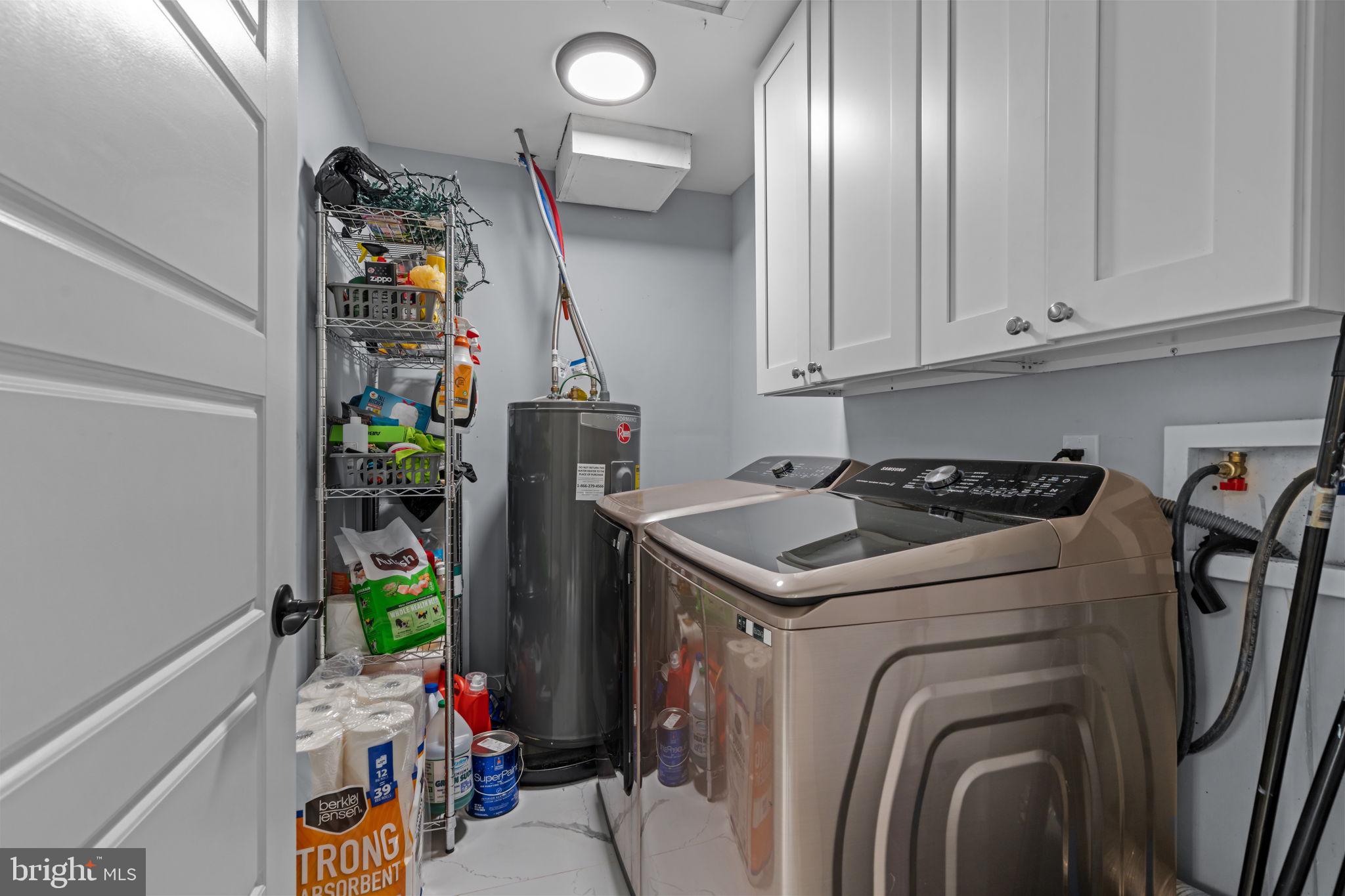 OXFORD VALLEY - Residential