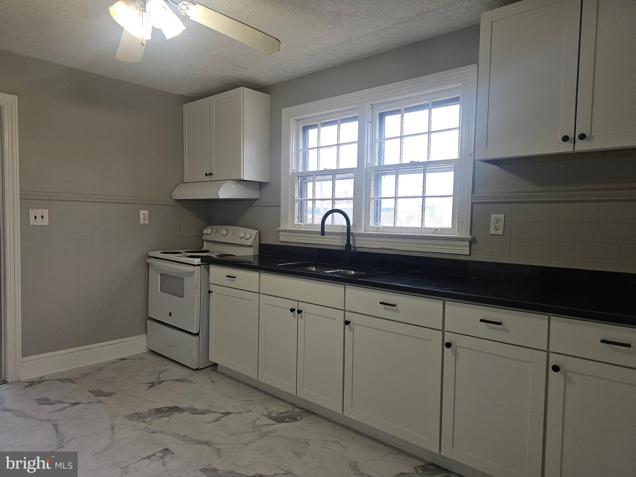 STEFANIGA - Residential Lease