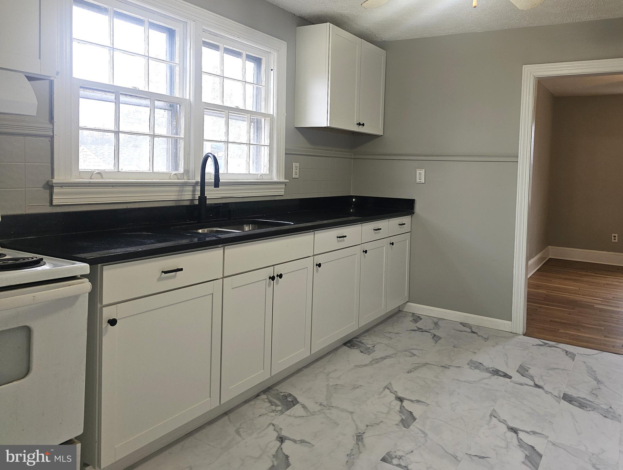 STEFANIGA - Residential Lease