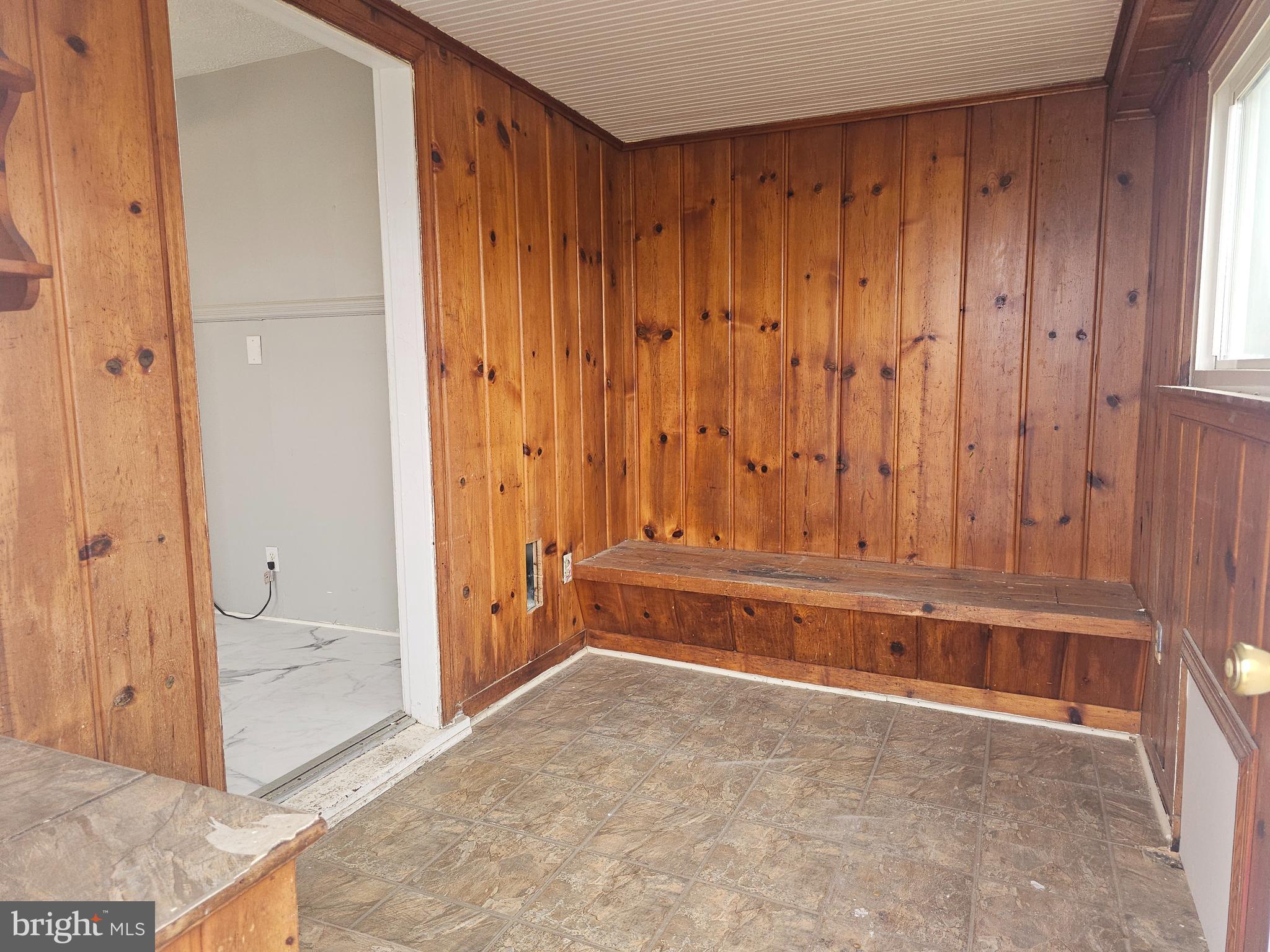 STEFANIGA - Residential Lease