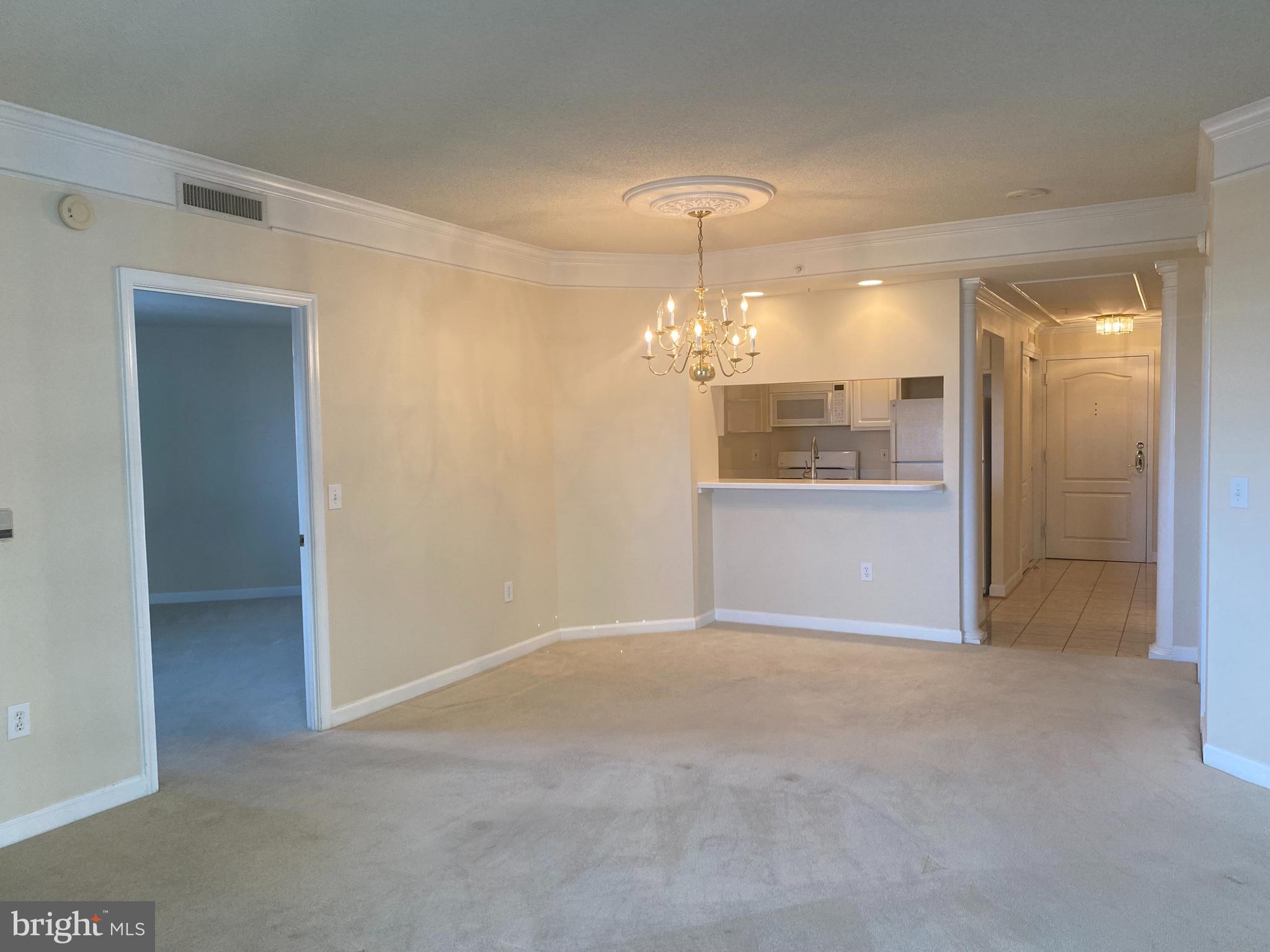 VIRGINIA SQUARE - Residential Lease