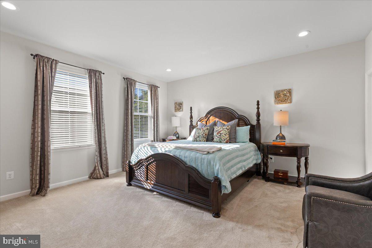 POTOMAC SHORES - Residential