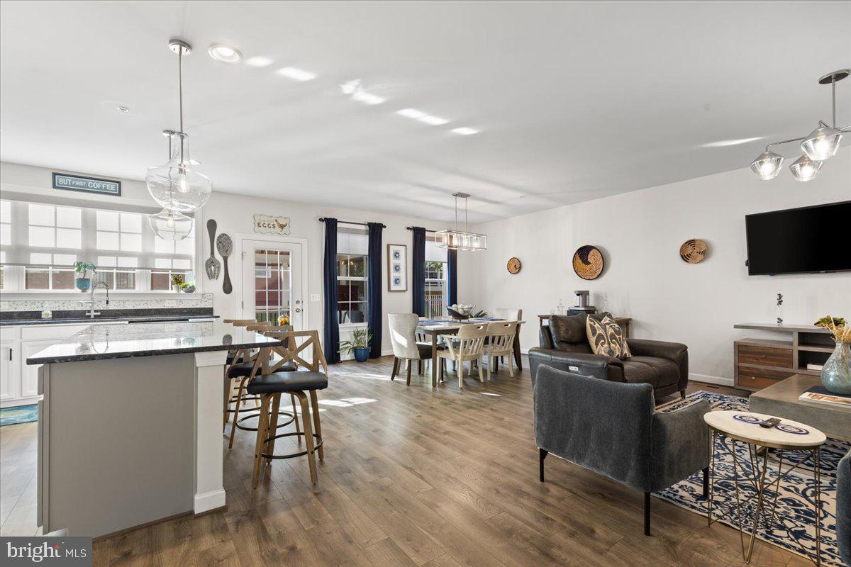 POTOMAC SHORES - Residential