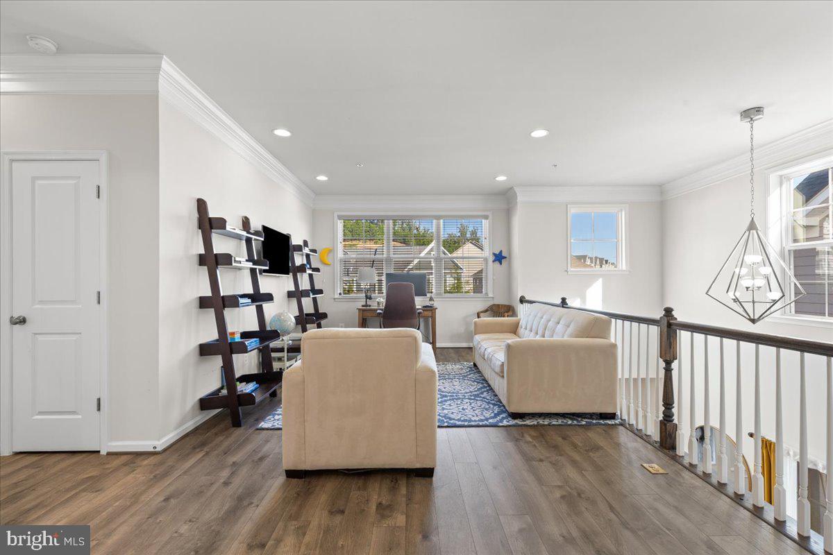 POTOMAC SHORES - Residential