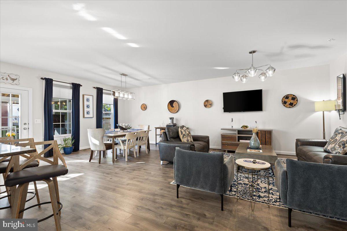 POTOMAC SHORES - Residential