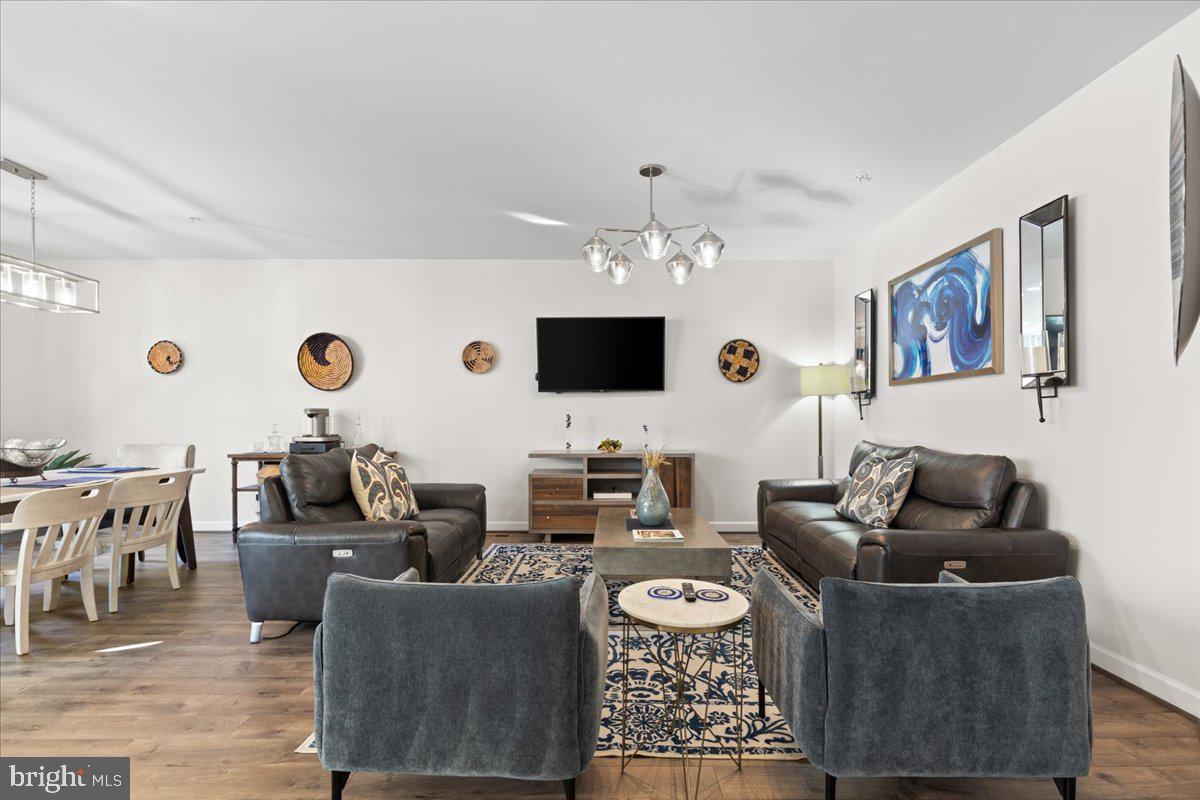 POTOMAC SHORES - Residential