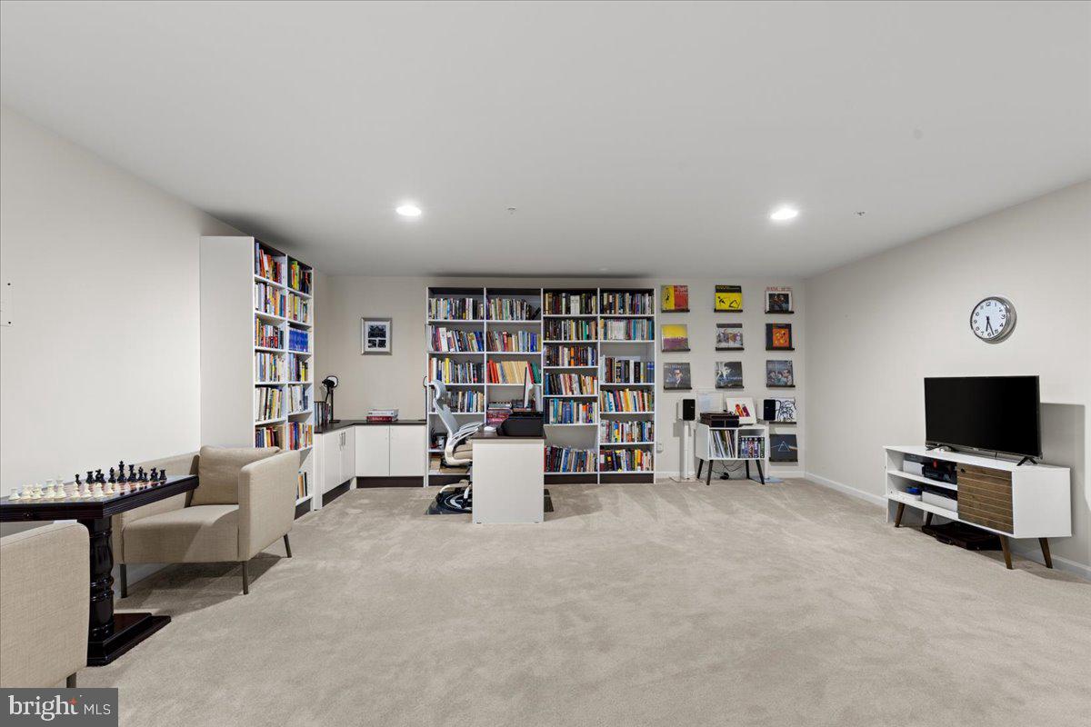 POTOMAC SHORES - Residential