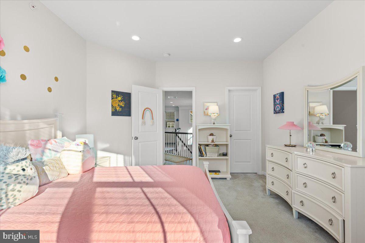 POTOMAC SHORES - Residential