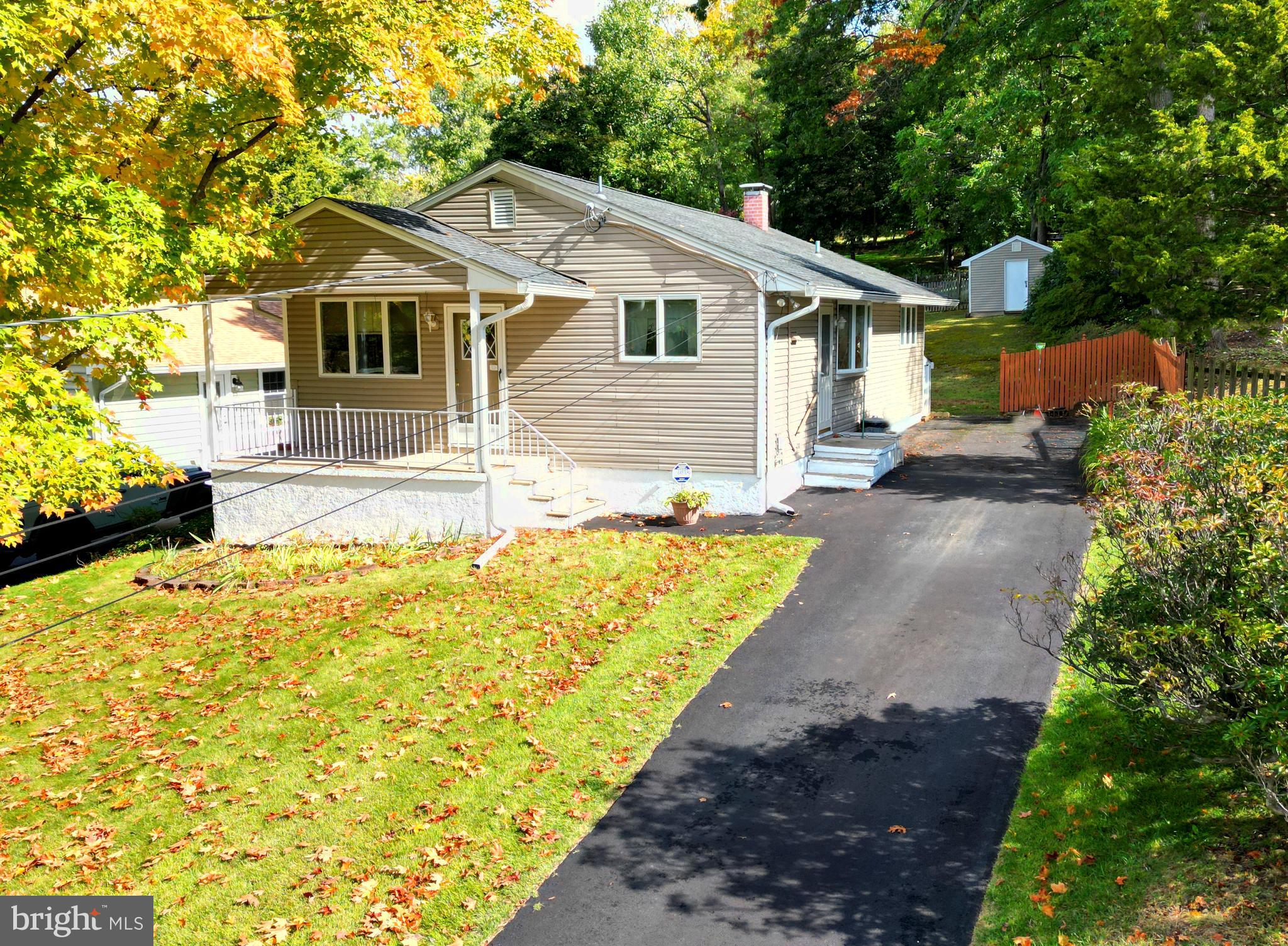 EDMUNDS HILL - Residential