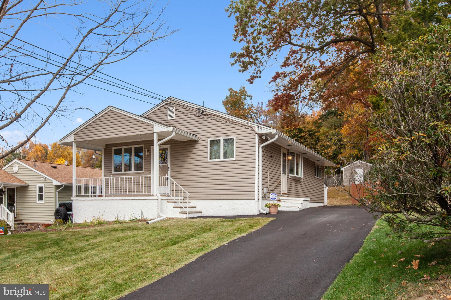 EDMUNDS HILL - Residential