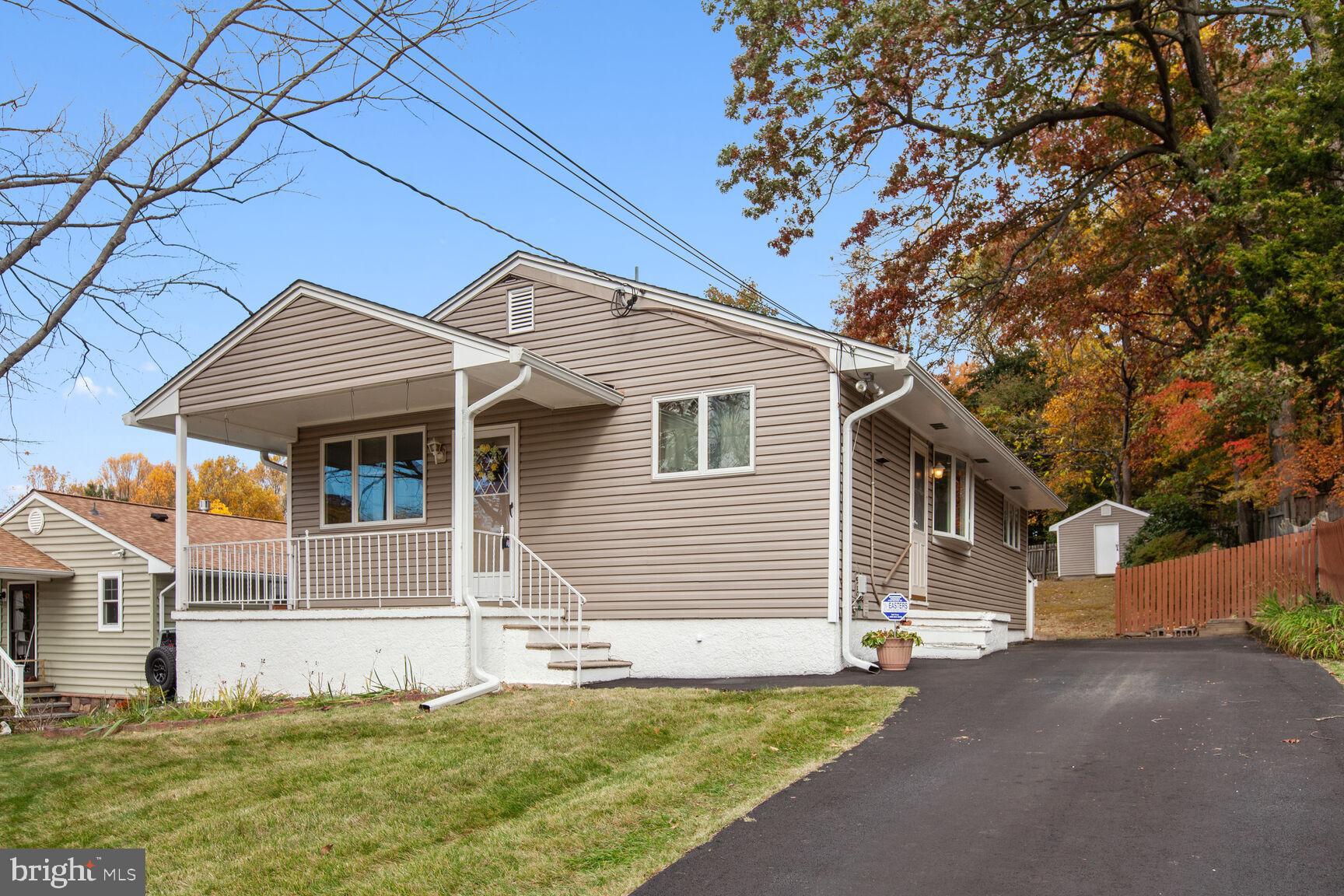 EDMUNDS HILL - Residential