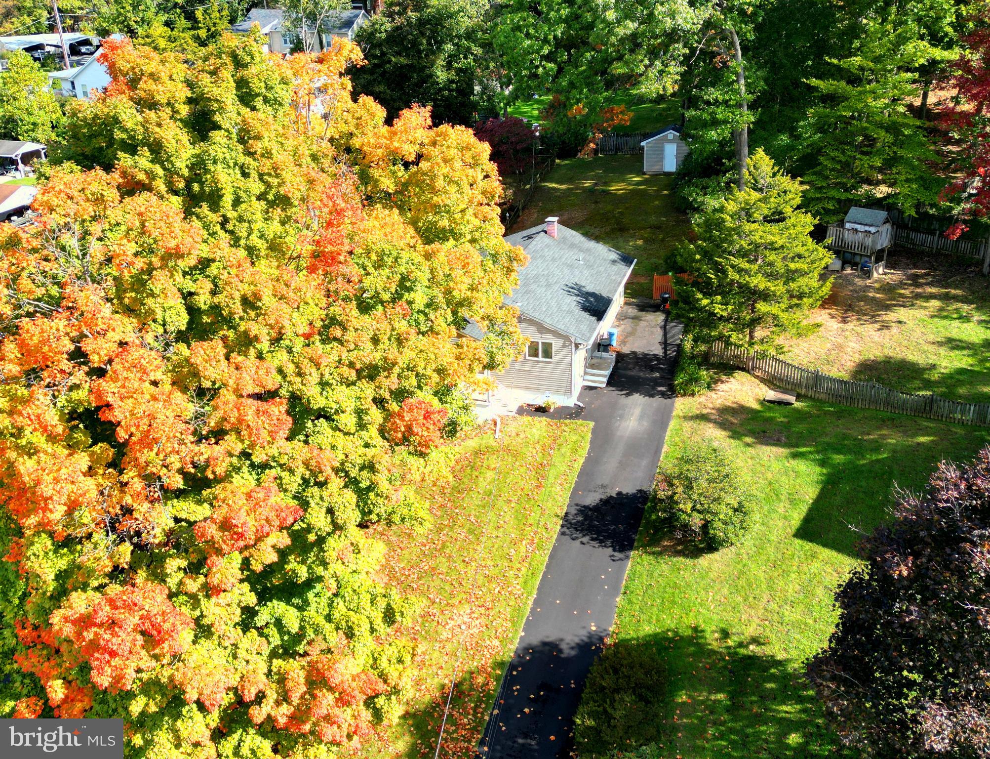 EDMUNDS HILL - Residential