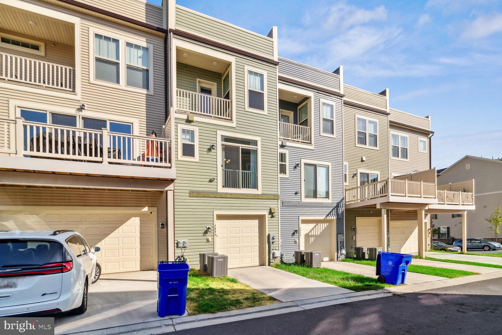 VILLAGES OF URBANA - Residential Lease