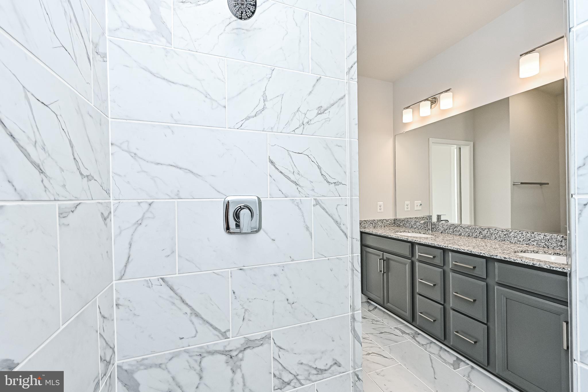 THE ENCLAVE - Residential Lease