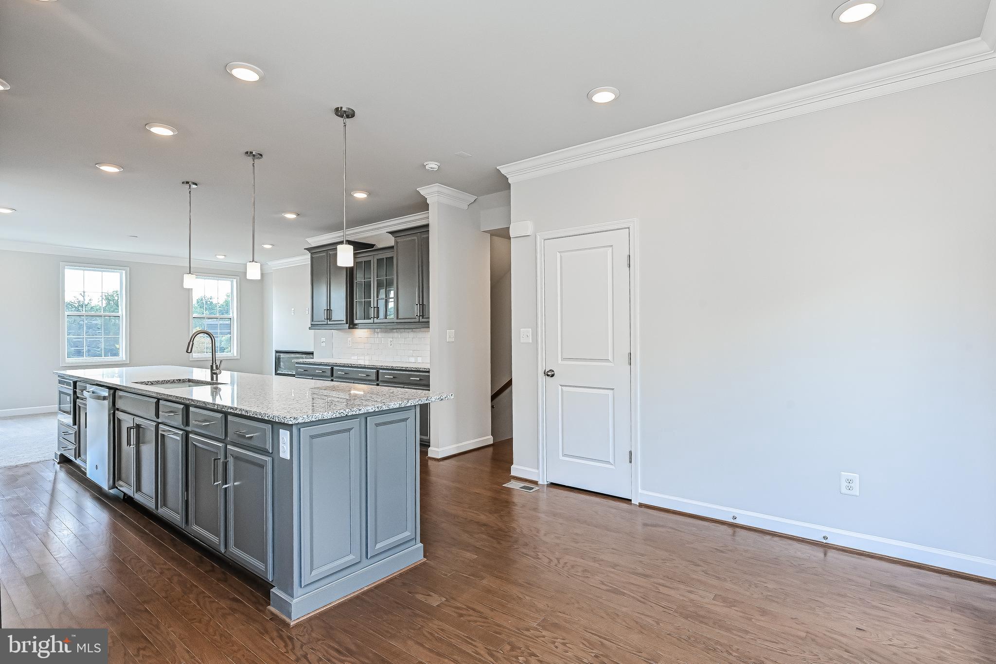 THE ENCLAVE - Residential Lease