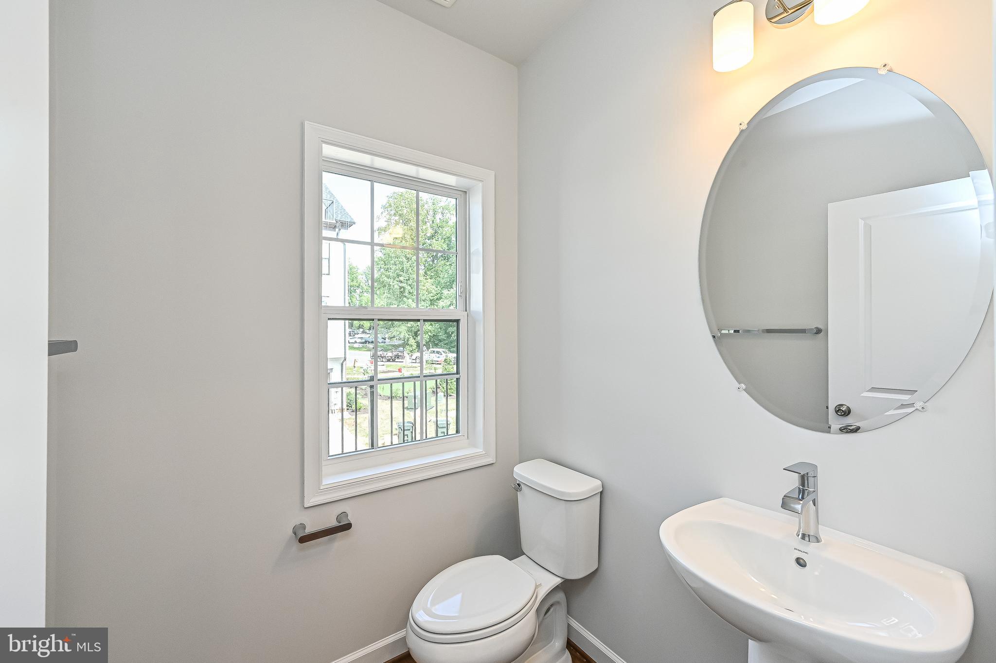 THE ENCLAVE - Residential Lease