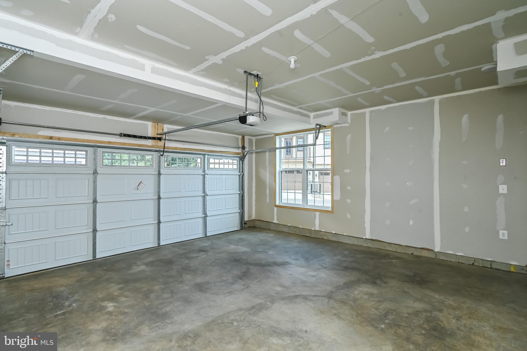 THE ENCLAVE - Residential Lease