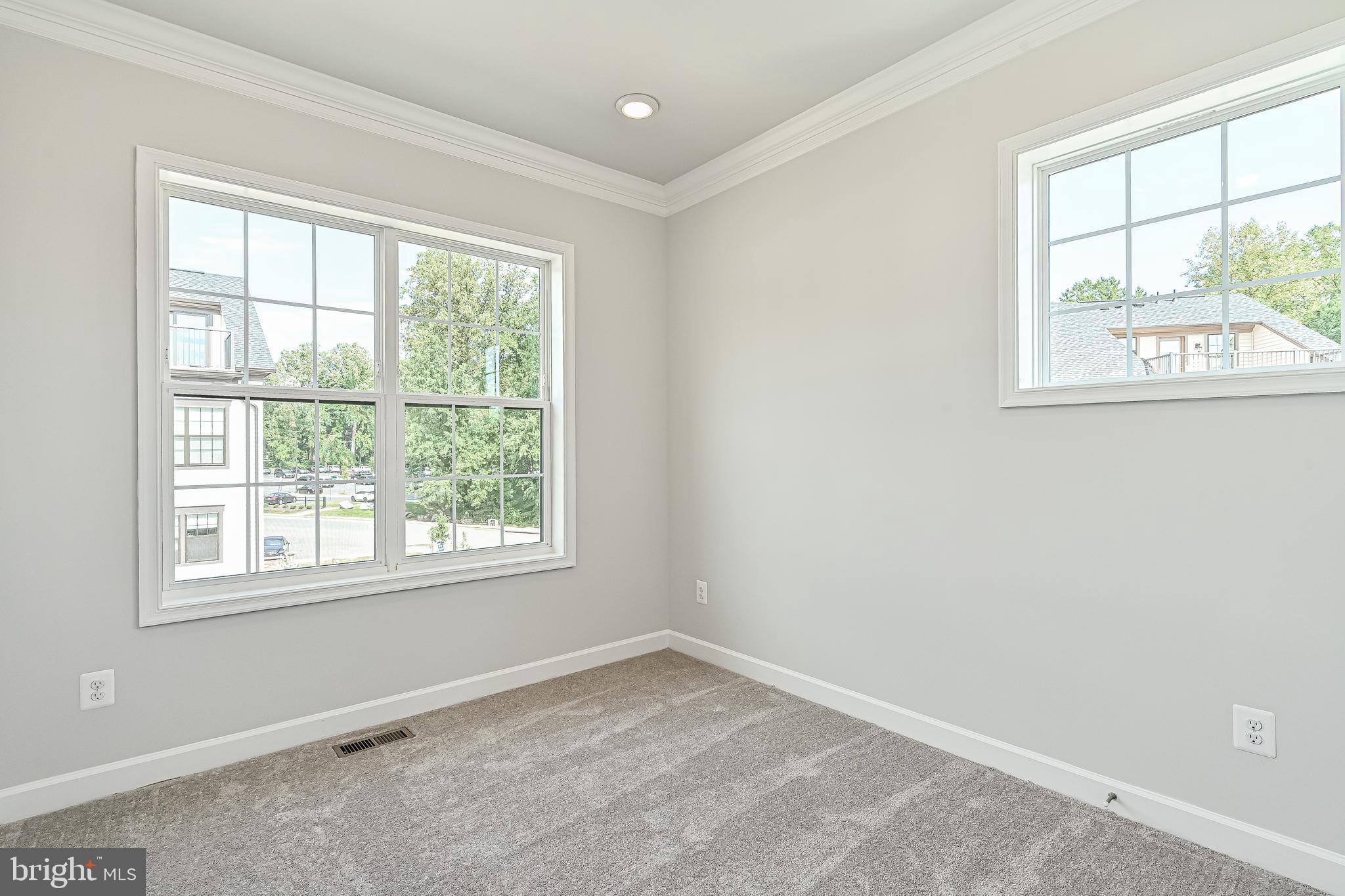 THE ENCLAVE - Residential Lease