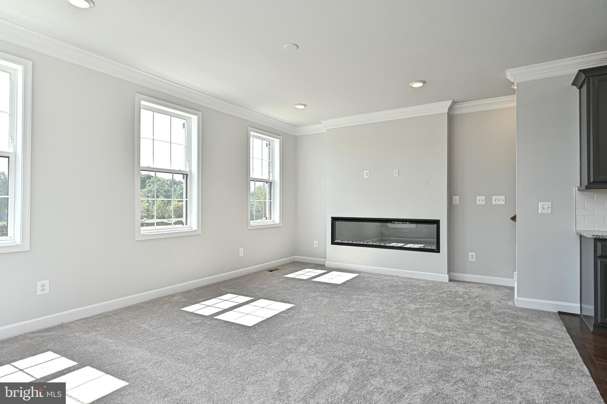 THE ENCLAVE - Residential Lease