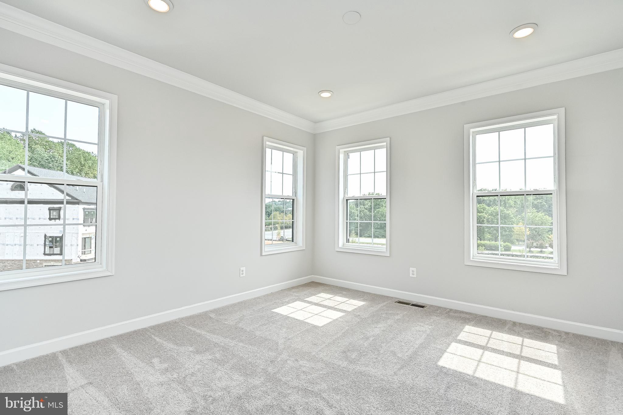 THE ENCLAVE - Residential Lease