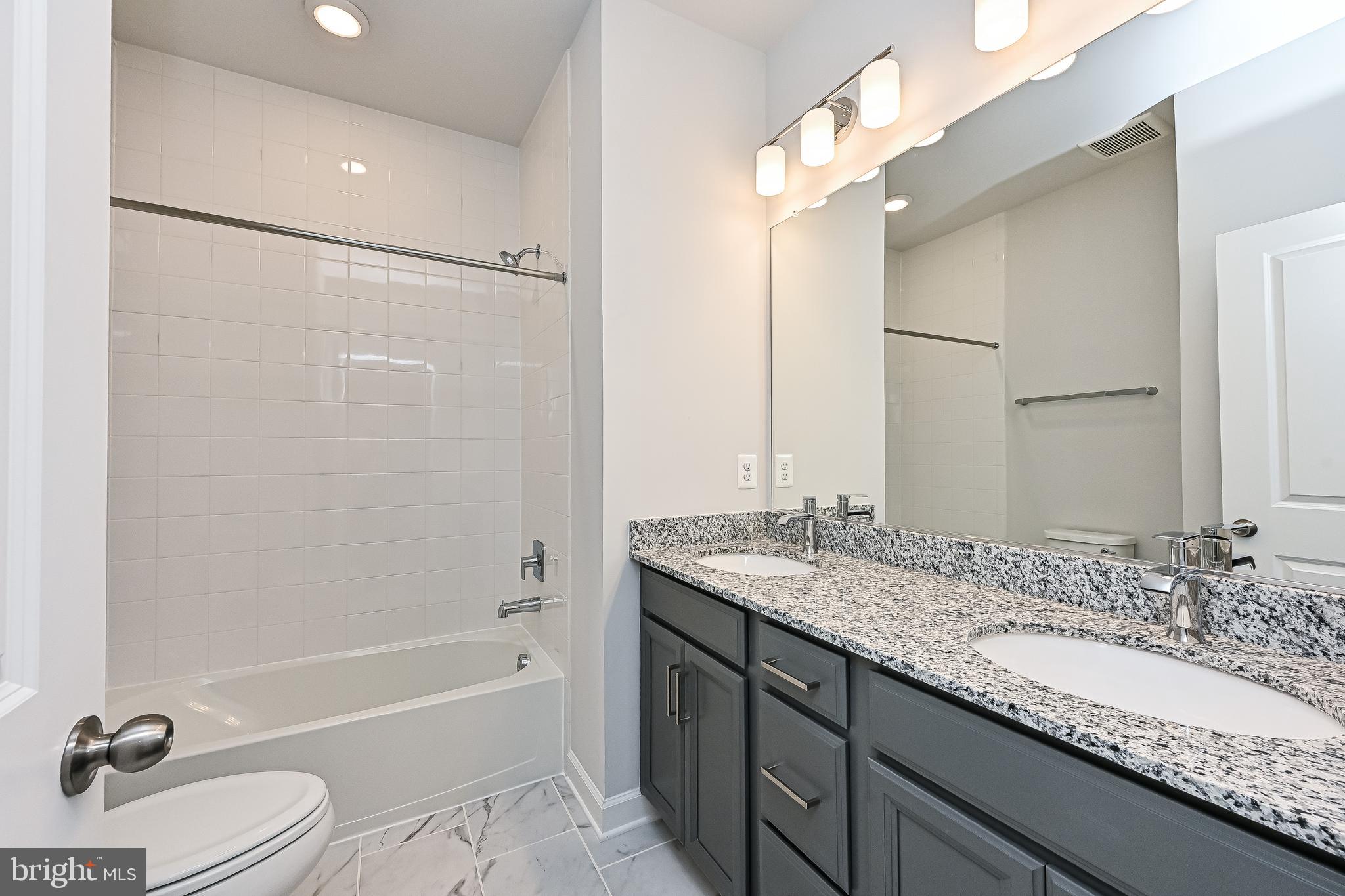 THE ENCLAVE - Residential Lease