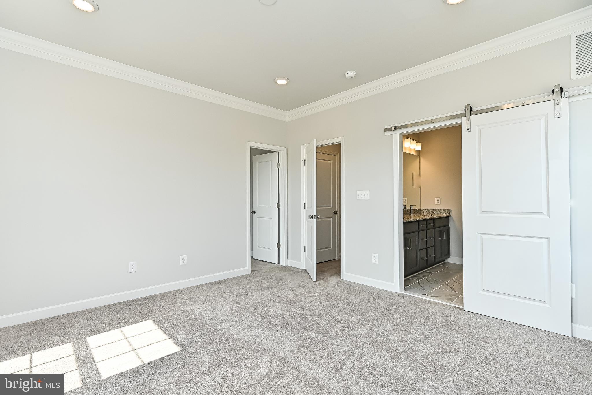 THE ENCLAVE - Residential Lease