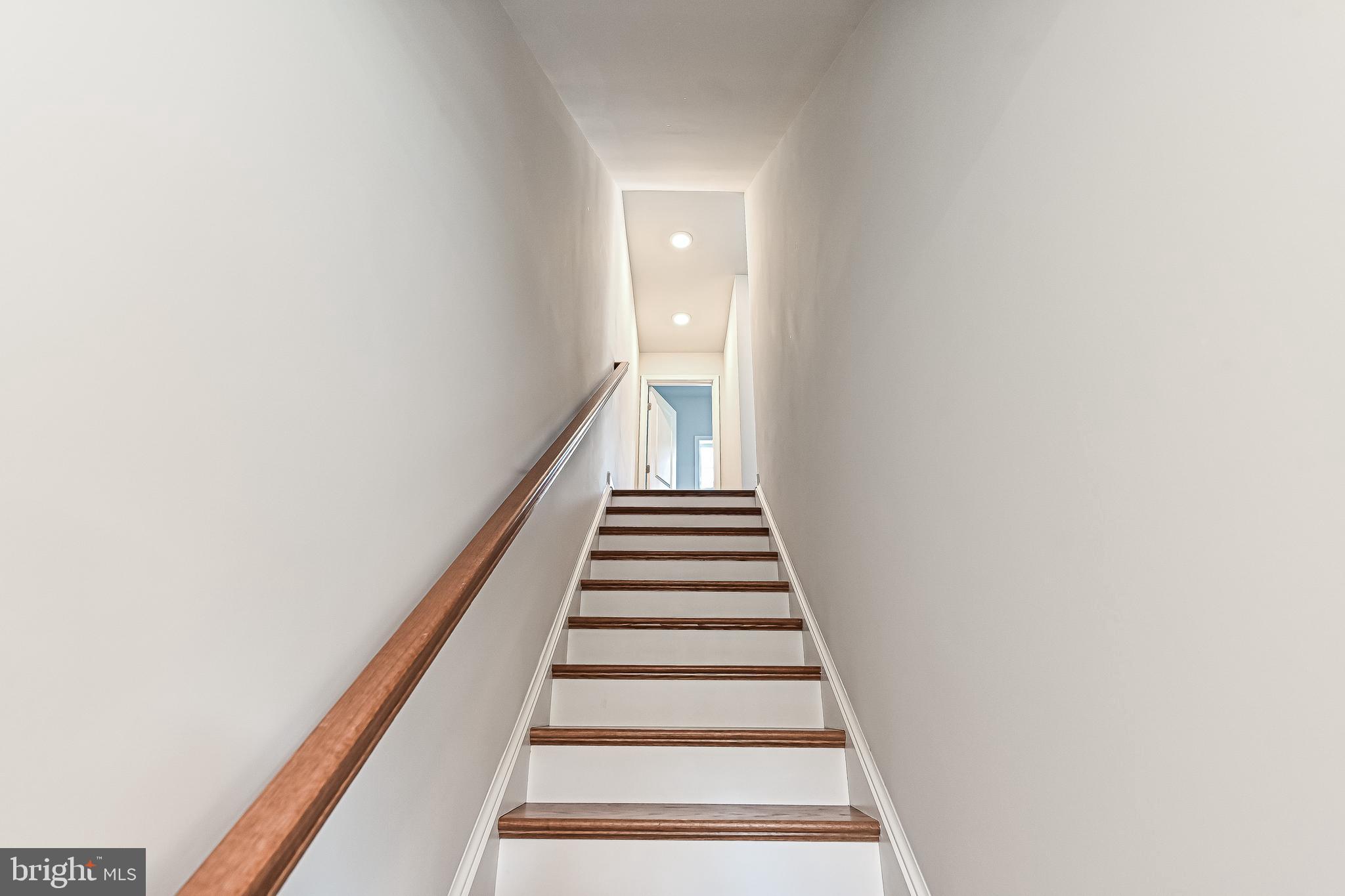 THE ENCLAVE - Residential Lease