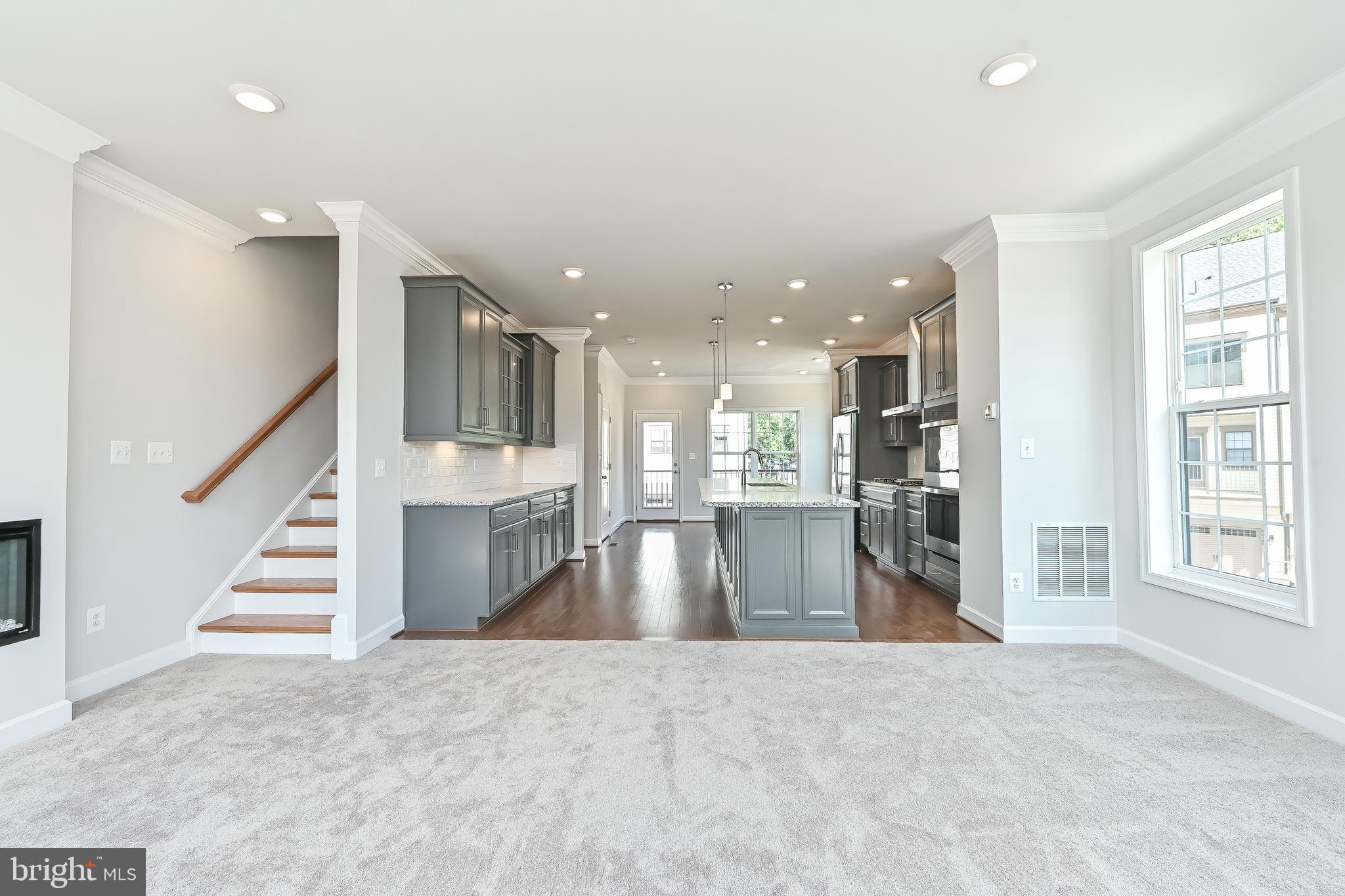 THE ENCLAVE - Residential Lease