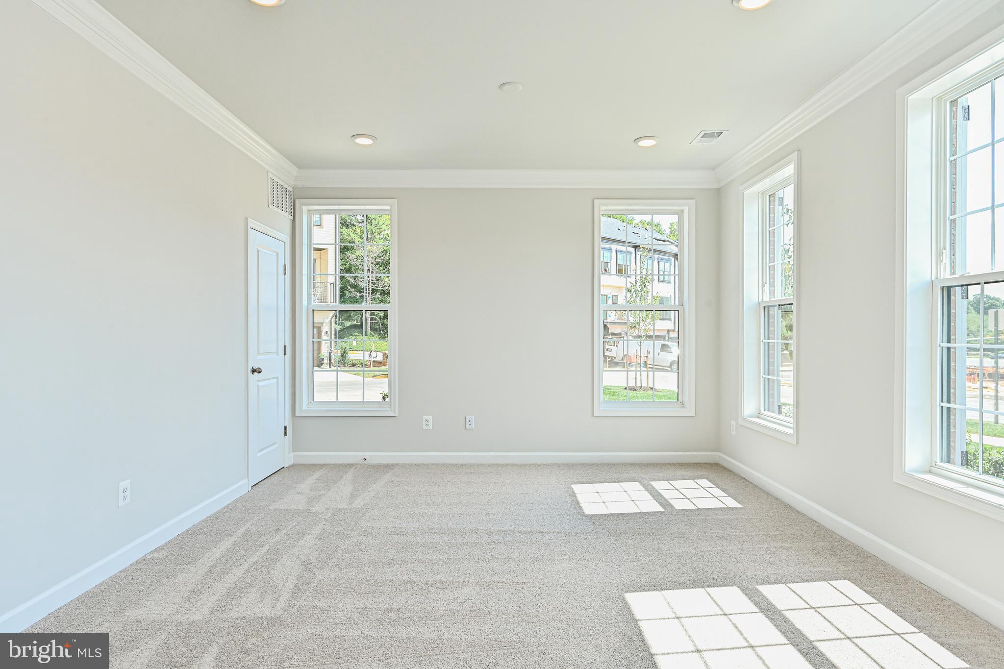 THE ENCLAVE - Residential Lease