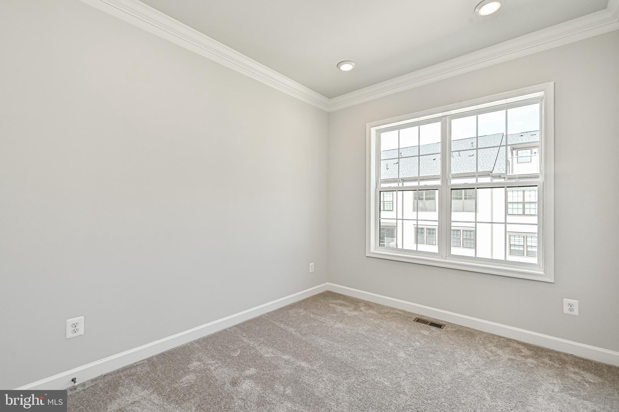 THE ENCLAVE - Residential Lease