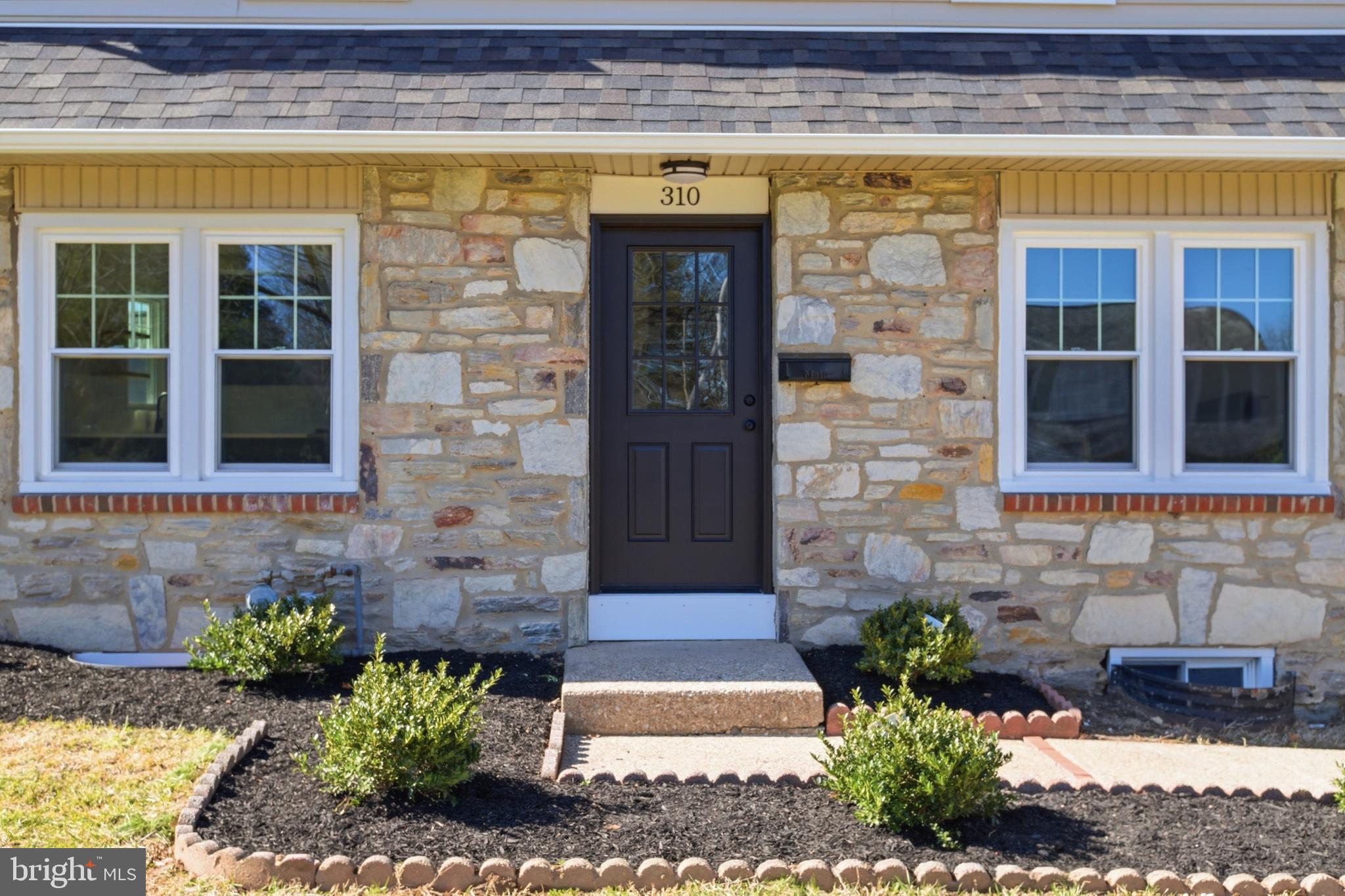 WILLOW MANOR - Residential