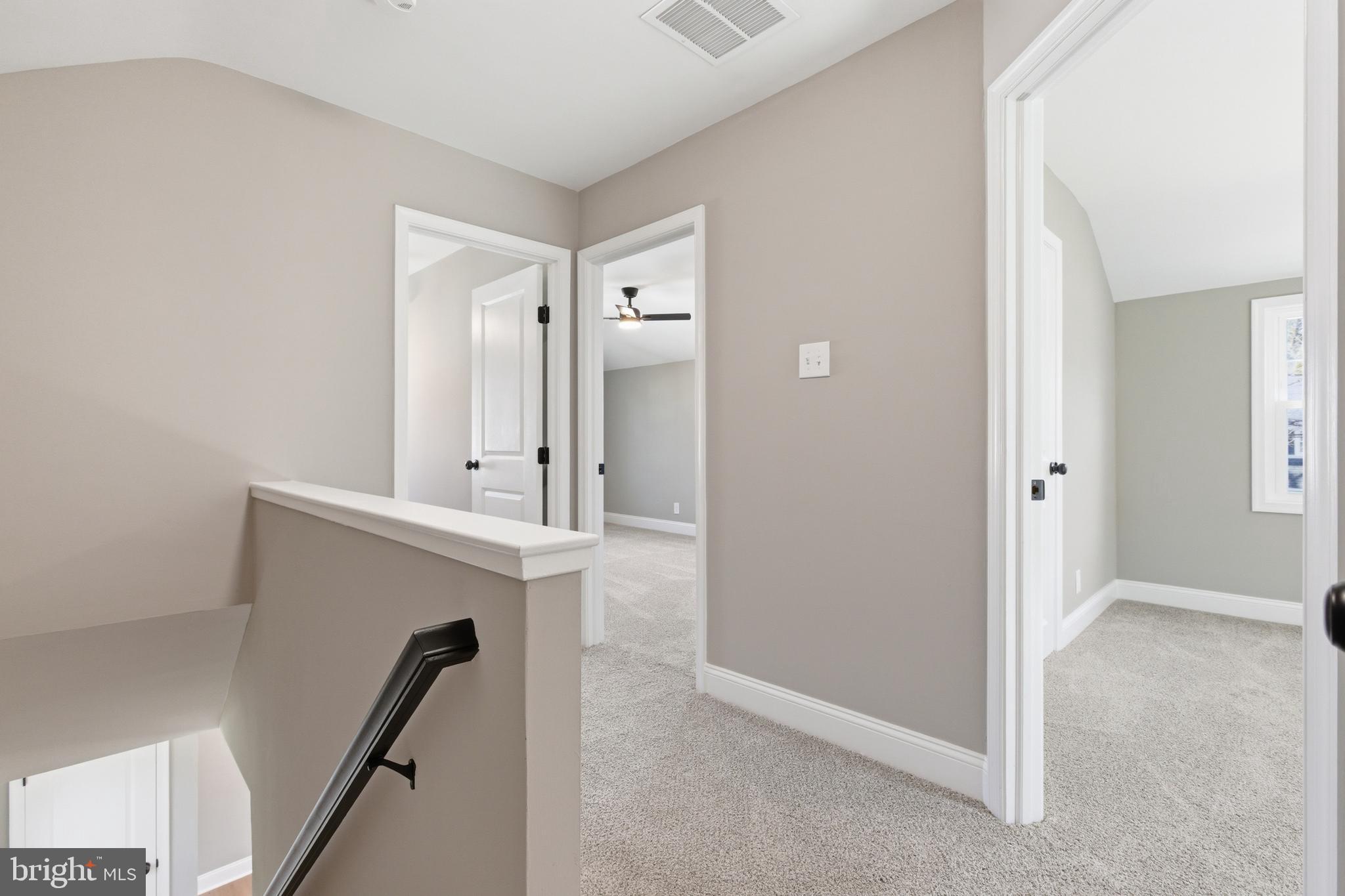 WILLOW MANOR - Residential