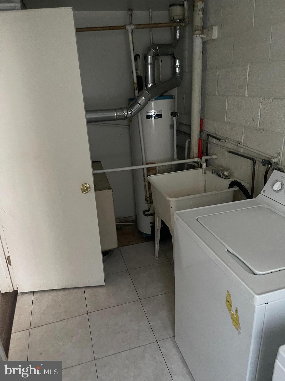 WARFIELD CONDOMINIUMS - Residential