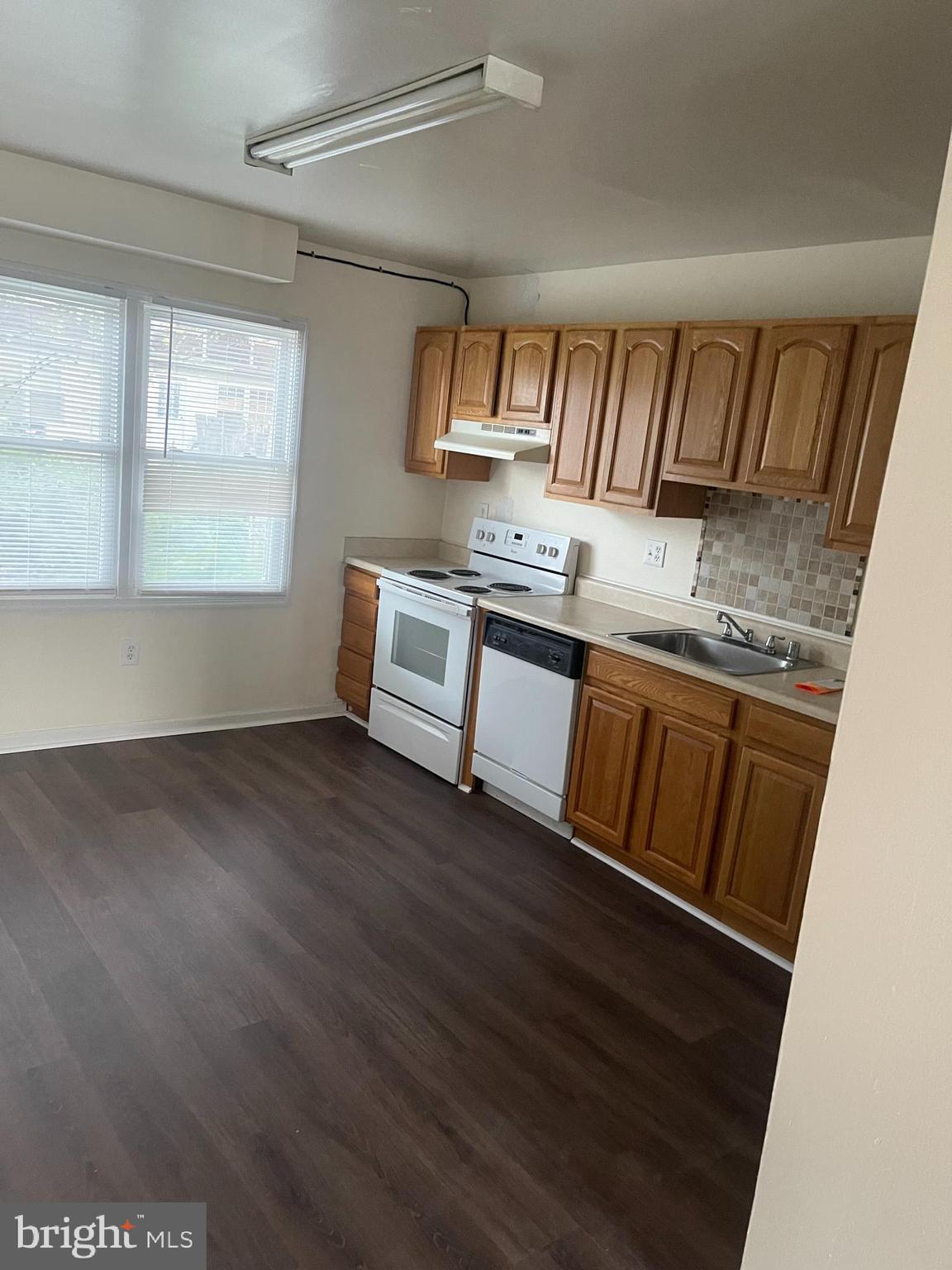 WARFIELD CONDOMINIUMS - Residential