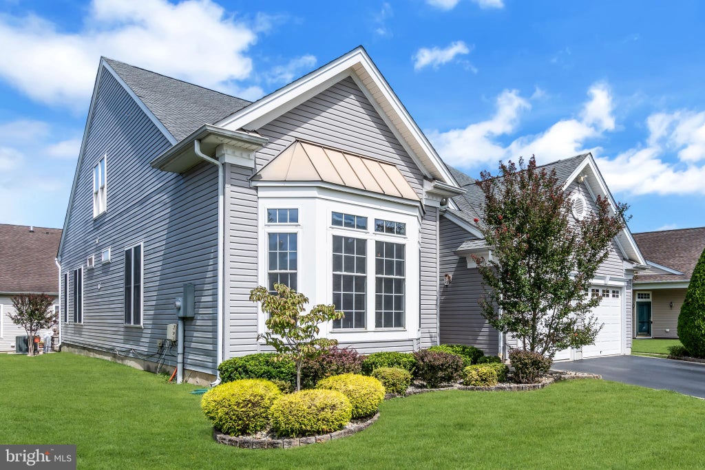 Photo of 19 Goddard Drive, EAST WINDSOR, NJ 08512 (MLS # NJME2082252)