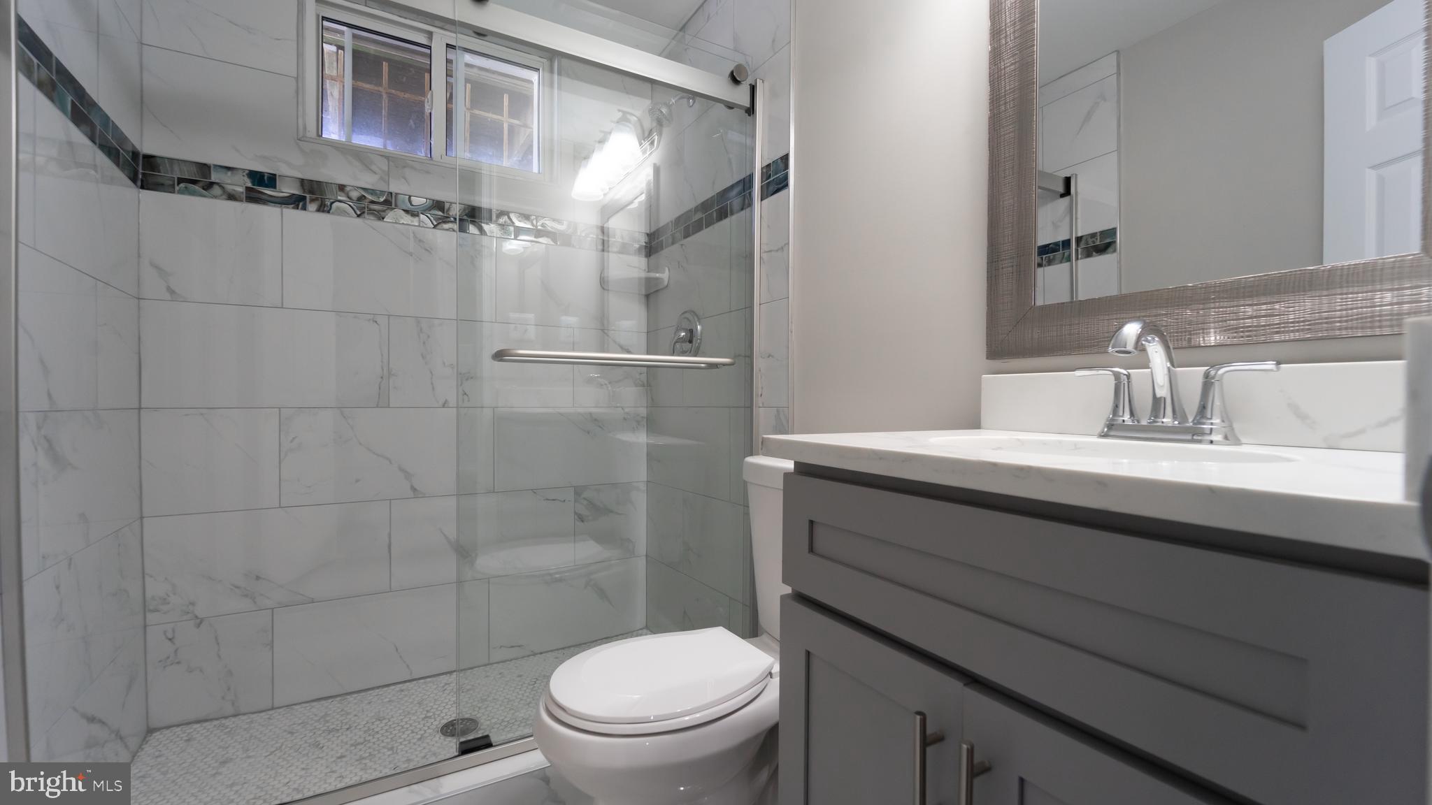 LARGO KNOLLS - Residential