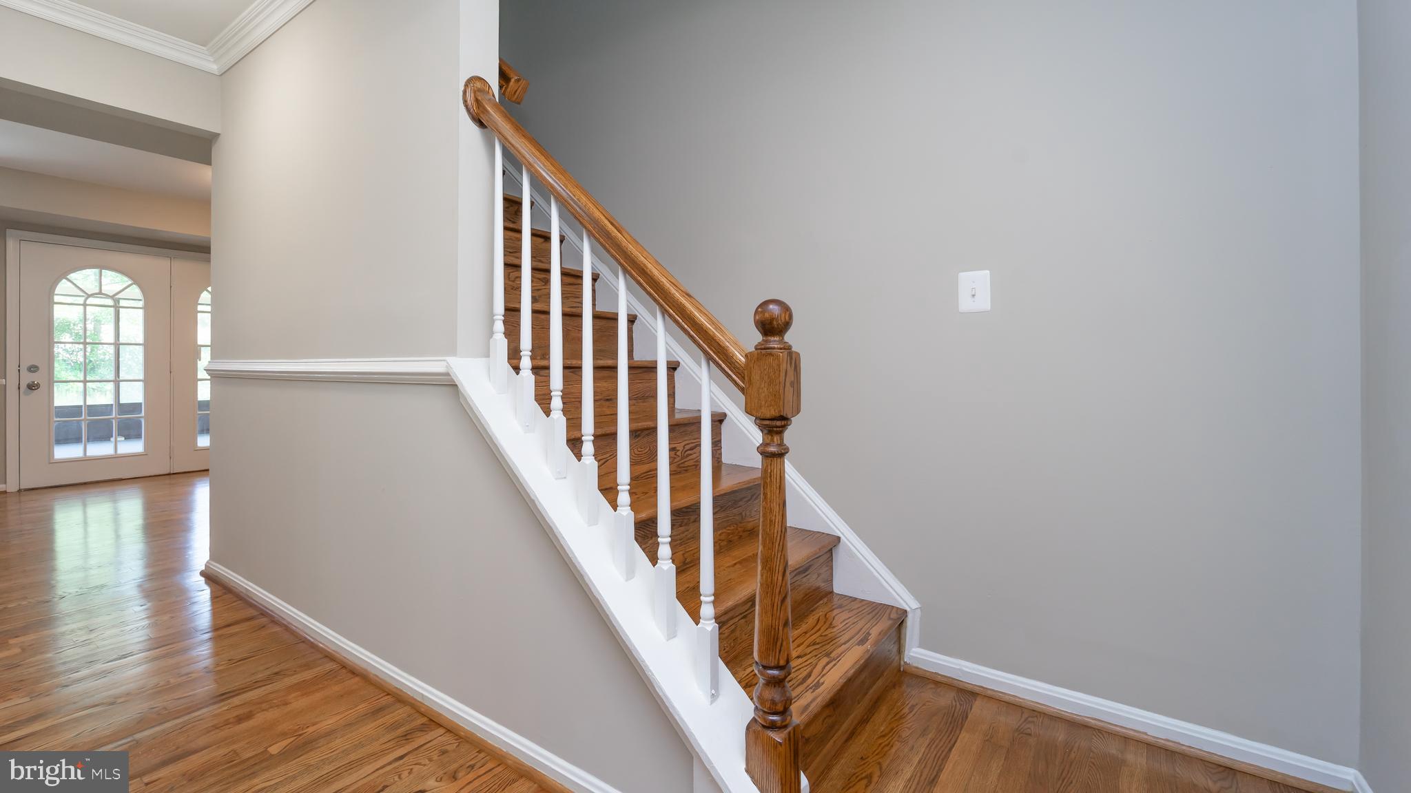 LARGO KNOLLS - Residential