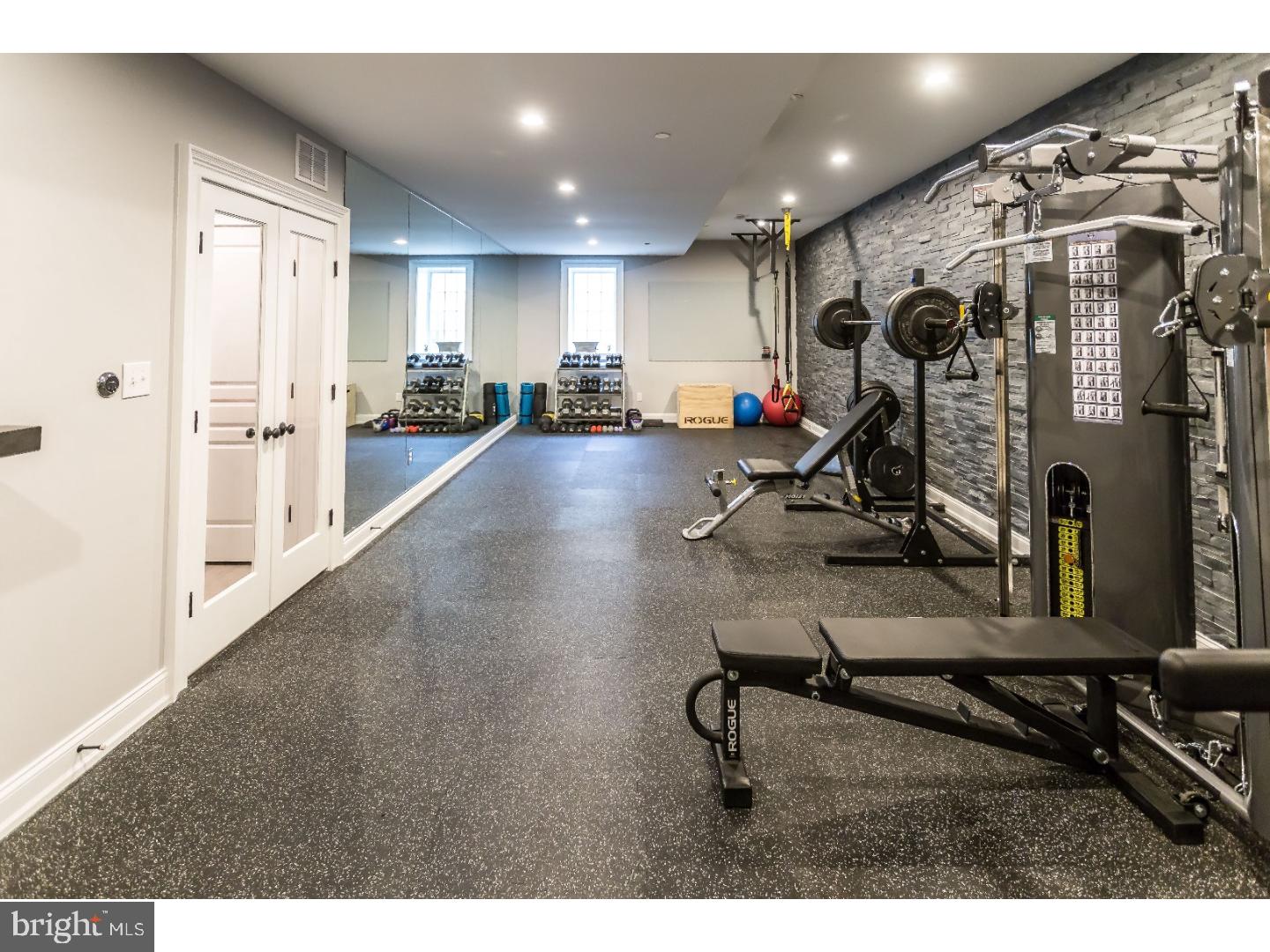 WHITE HORSE - Residential